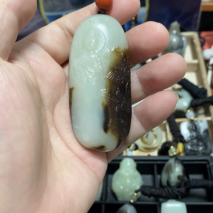 春***急和田玉未镶嵌颈饰