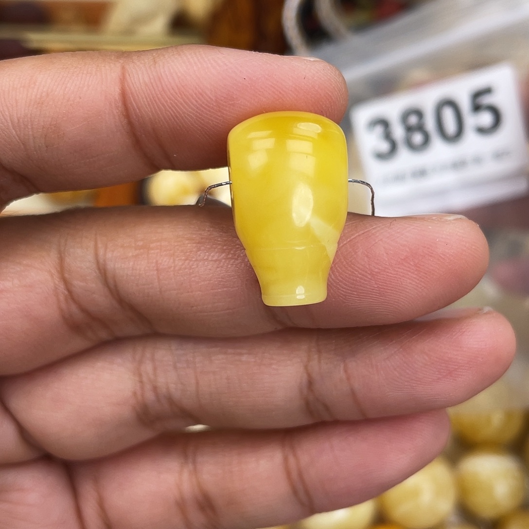 蜜蜡未镶嵌珠宝奇石13.3