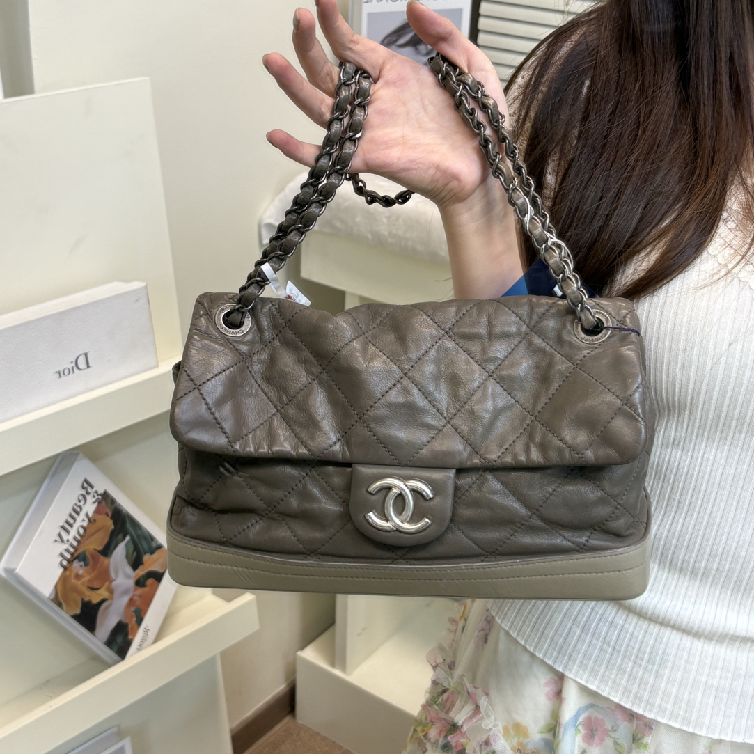 95新 Chanel/香奈儿 美拉德色双c流浪链条包 成色较新