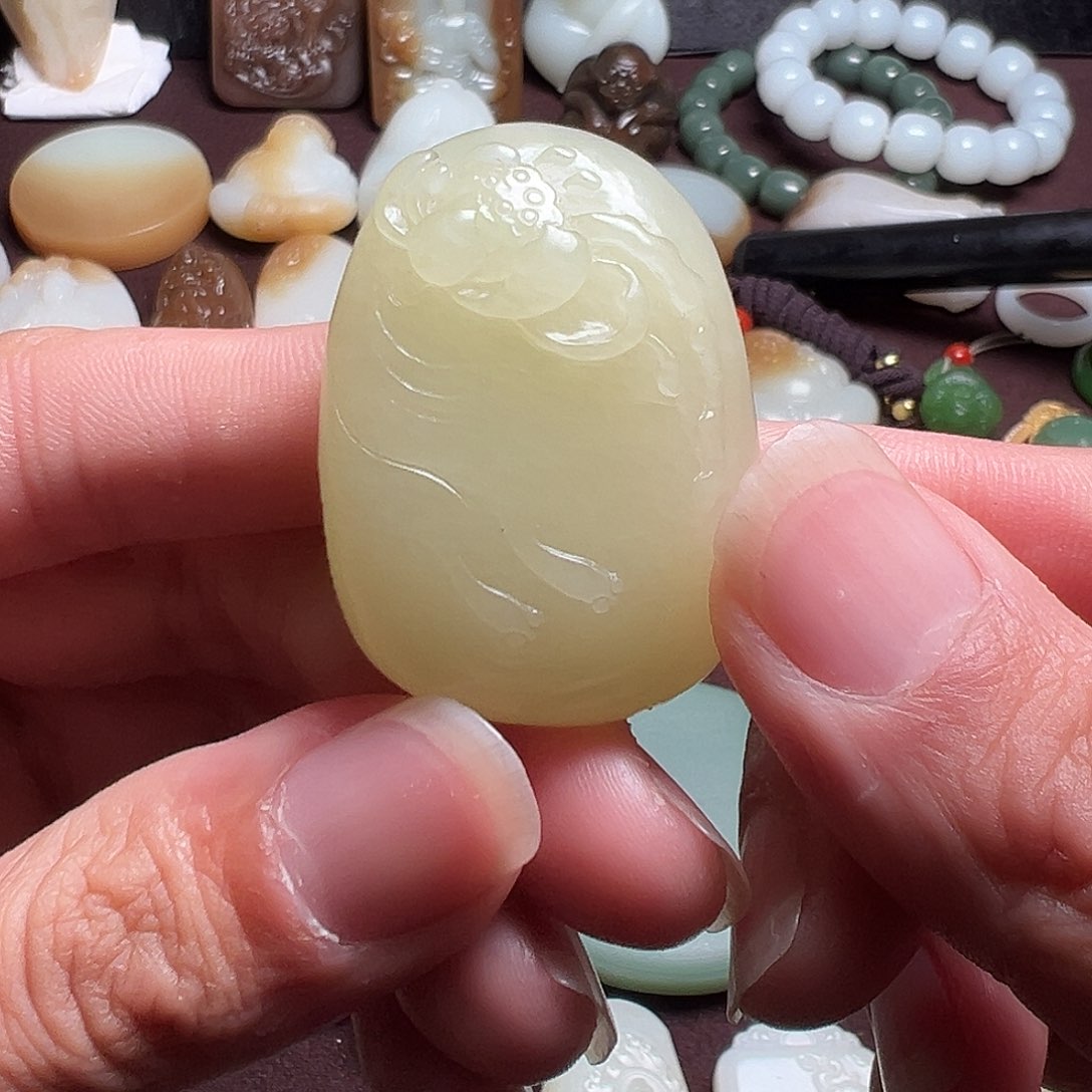 和田玉挂件未镶嵌