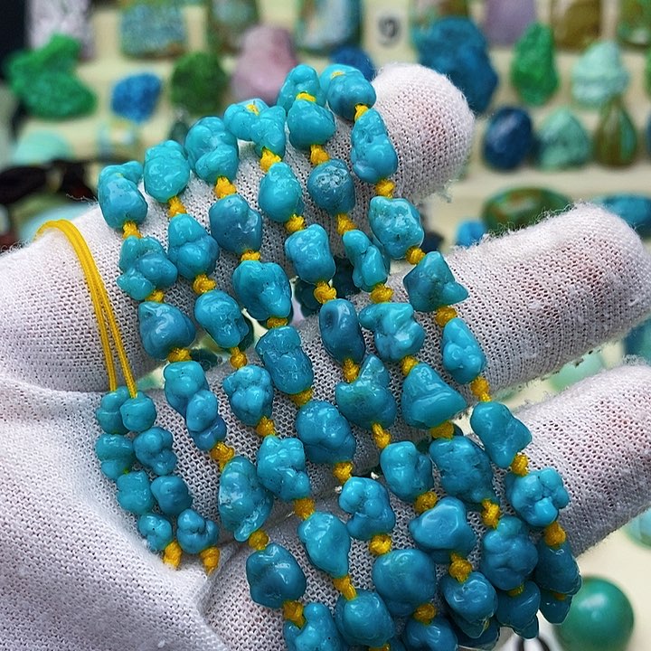 绿松石配饰未镶嵌