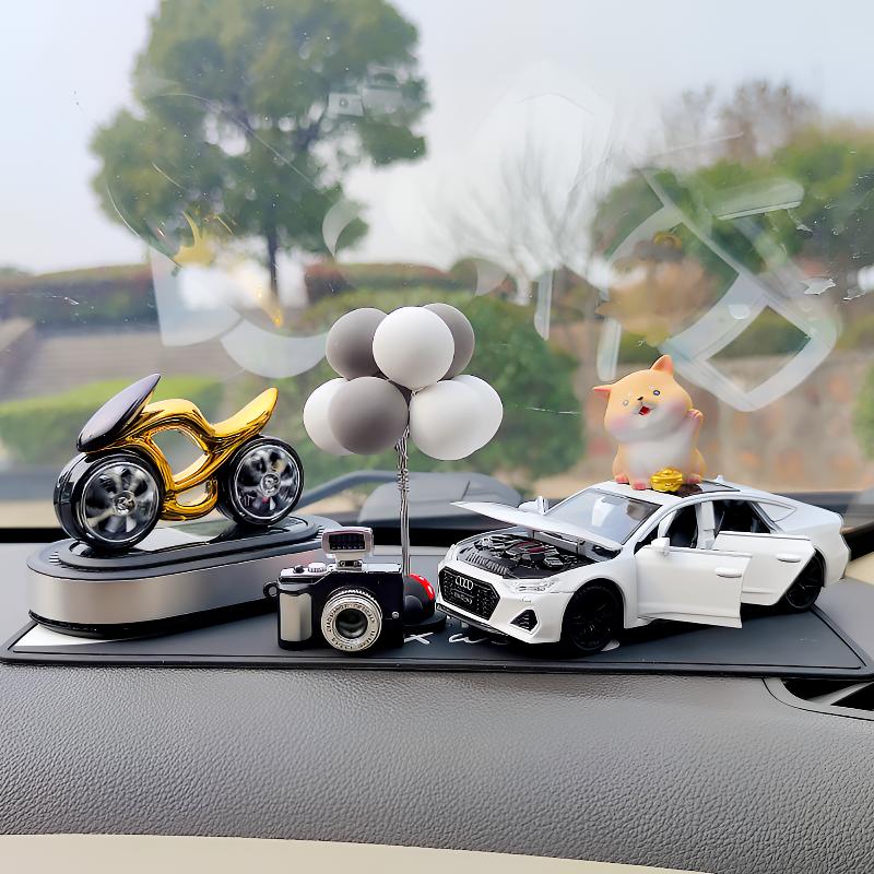 25太阳能车载香薰跨境摩托车香水摆件光感旋转祛味淡香汽车装饰用