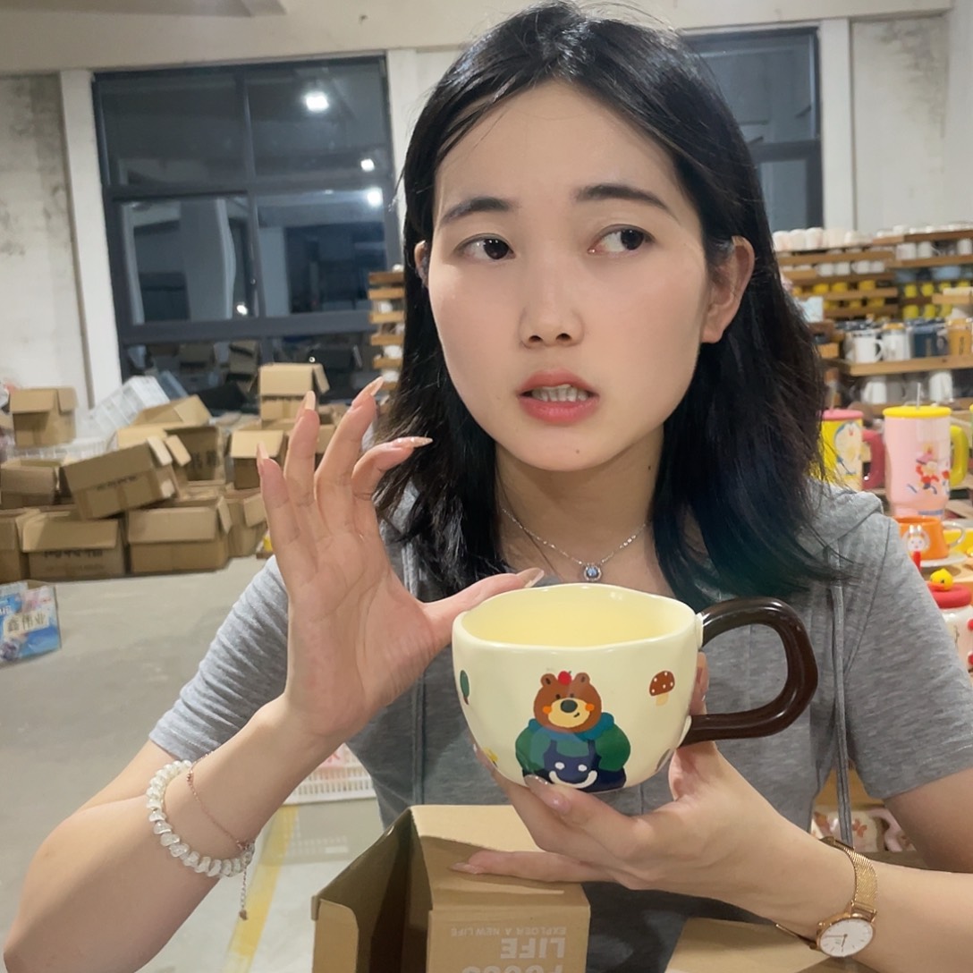 陶瓷手柄款绿色背带裤小熊