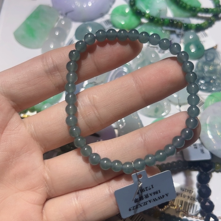 翡翠颈饰未镶嵌天然翡翠A货