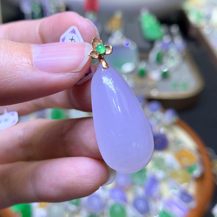 【闪购商品】翡翠颈饰18K金镶嵌翡翠吊坠项链