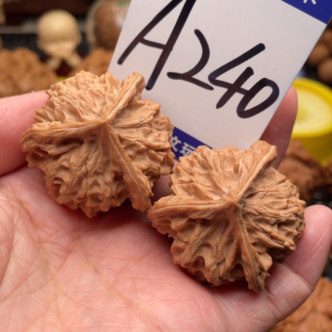 把件桃核盘山三棱38