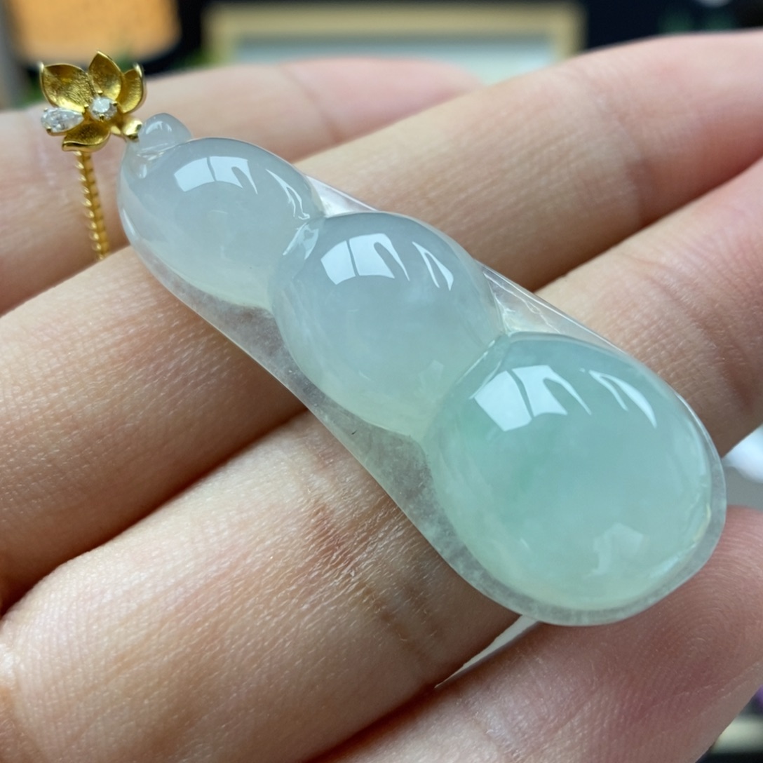 翡翠18K金镶嵌颈饰吊坠55