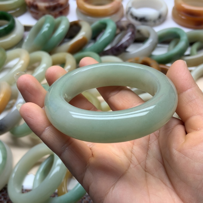 【闪购商品】未镶嵌手链石英岩玉境**变
