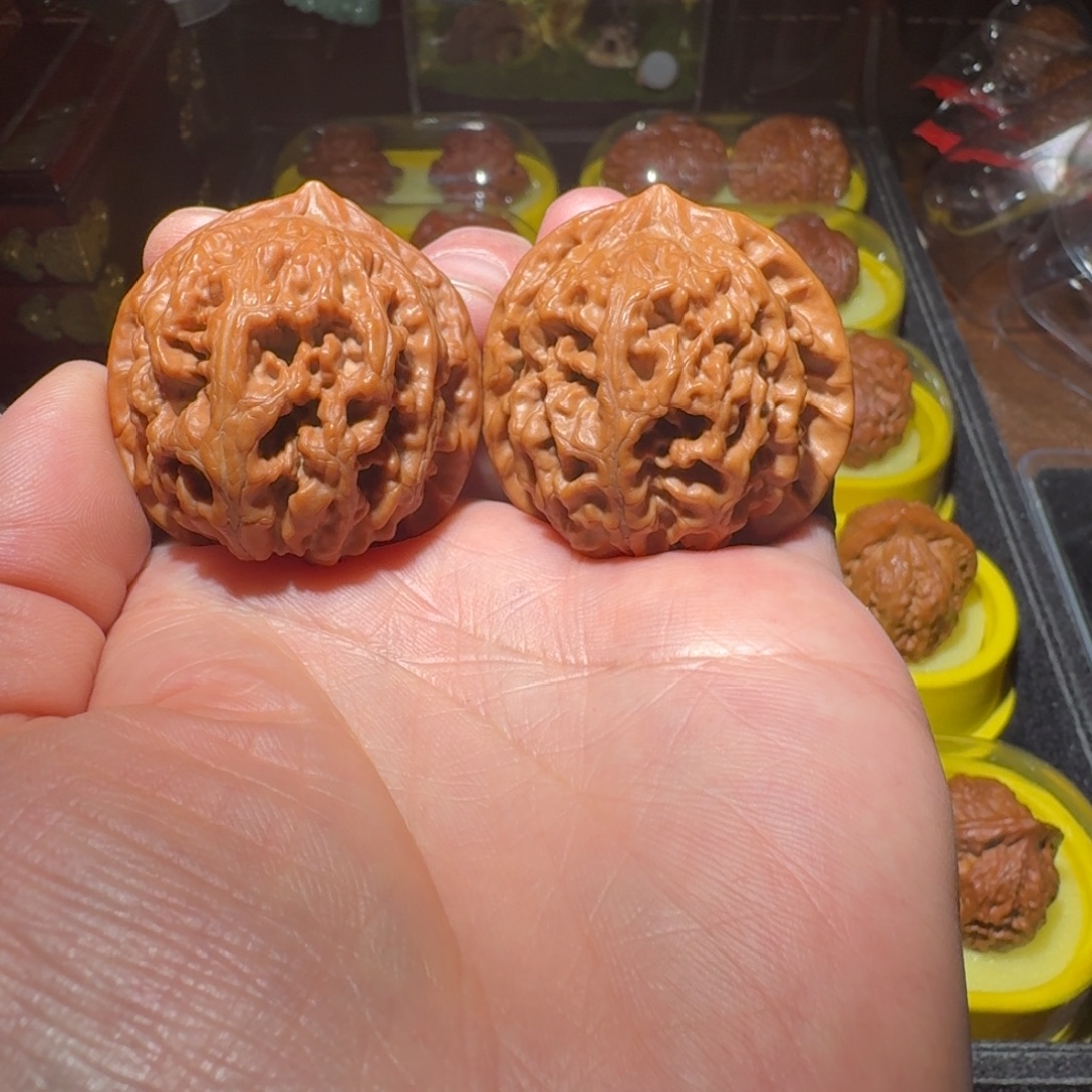 文玩核桃吊坠凤凰台