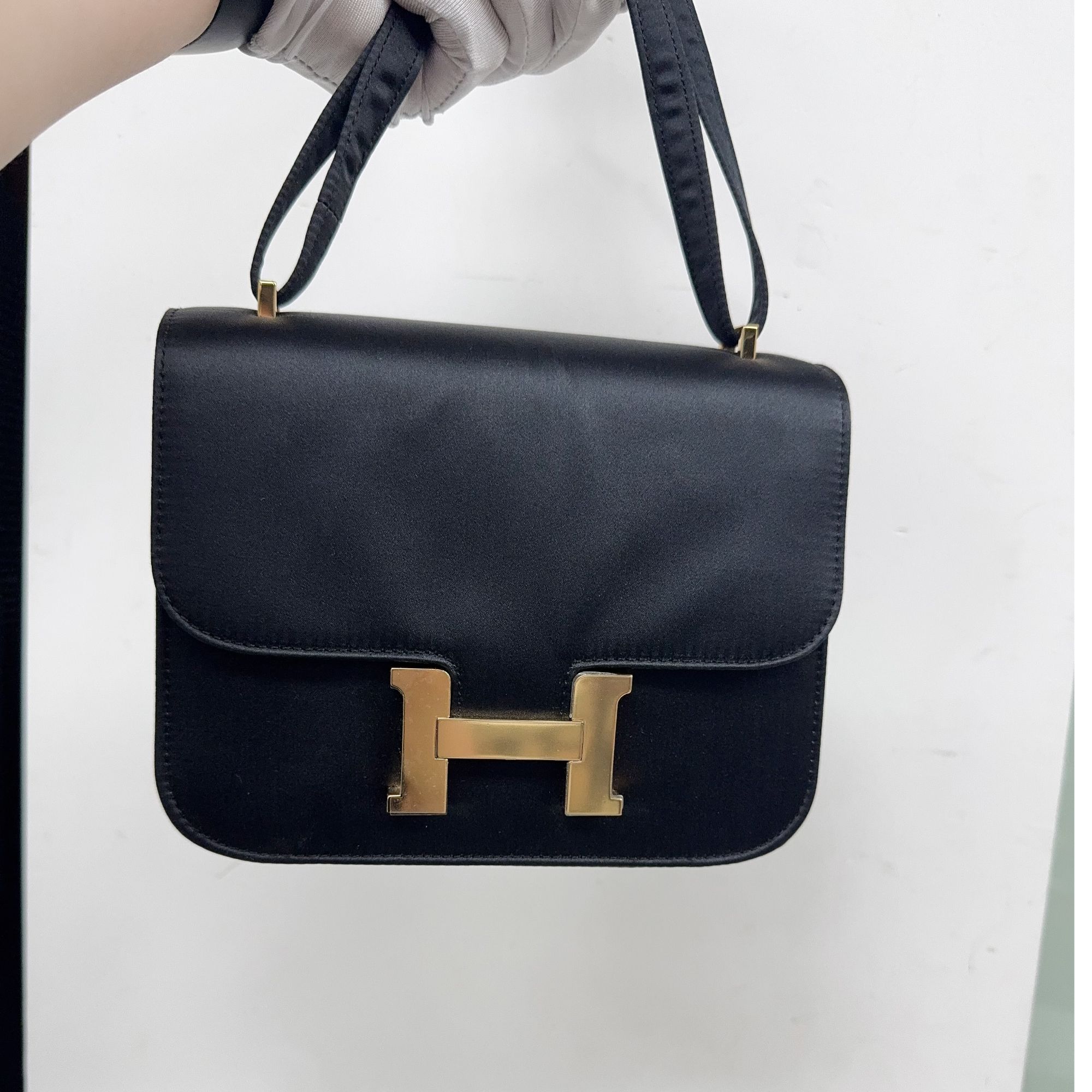 99新 Hermes/爱马仕 小花Jerry 康康黑色 框O 金扣包