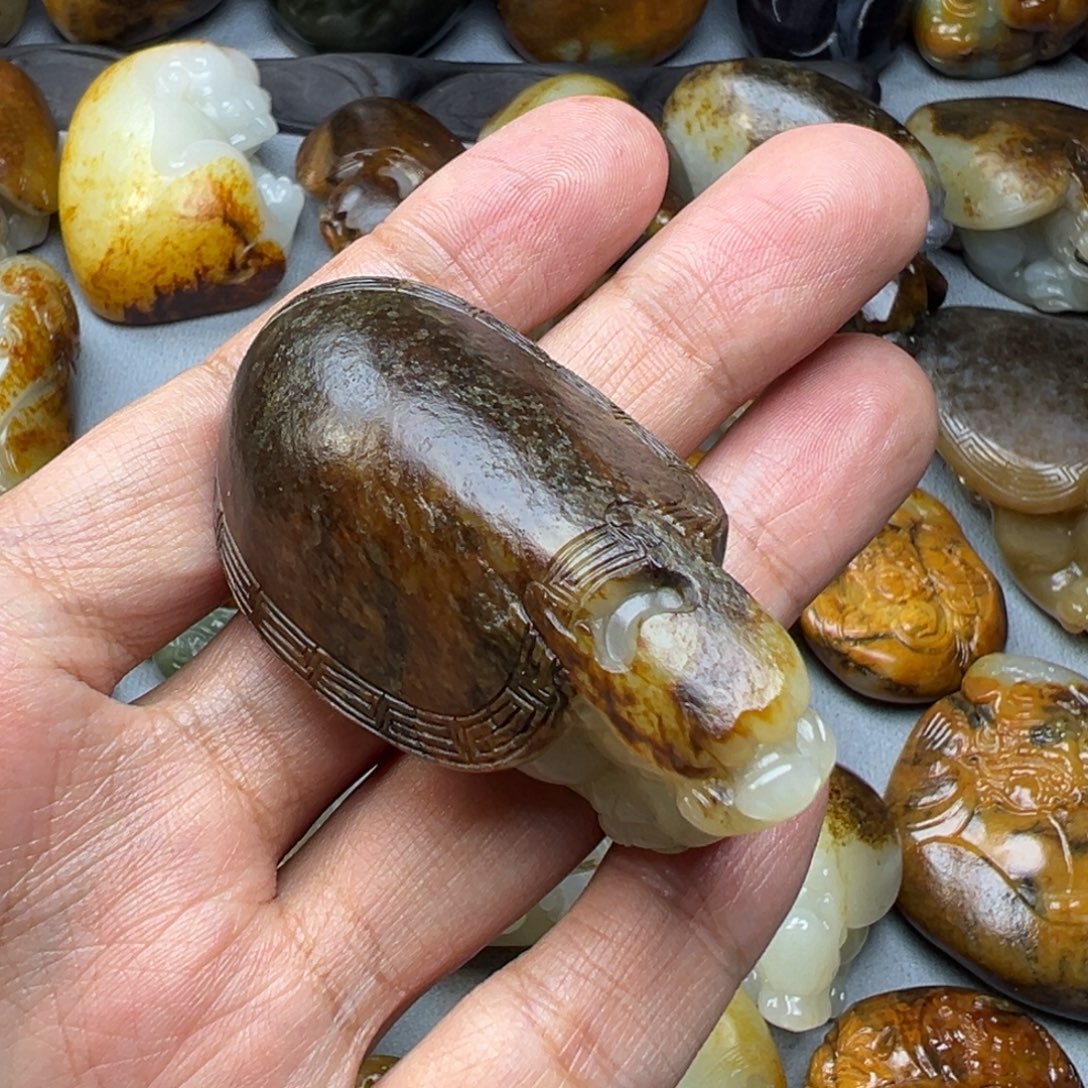 和田玉未镶嵌挂件