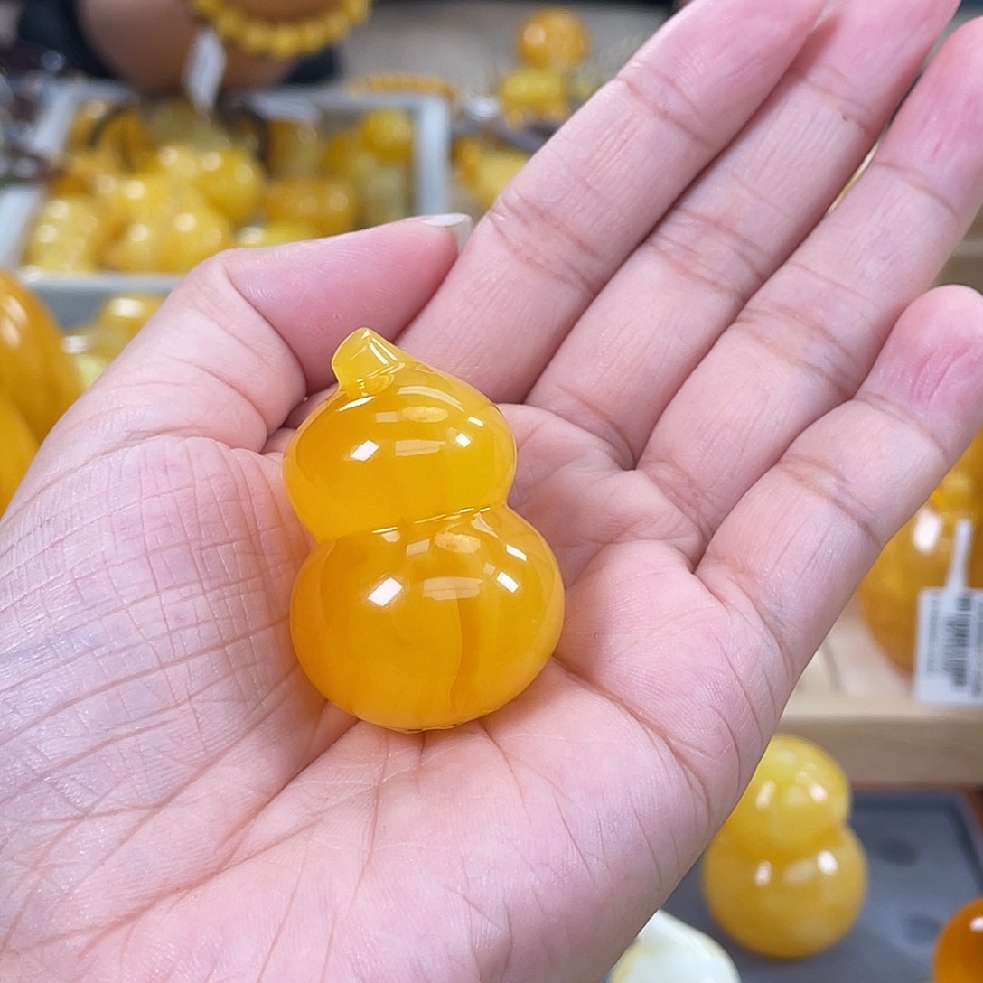 琥珀未镶嵌裸石h19