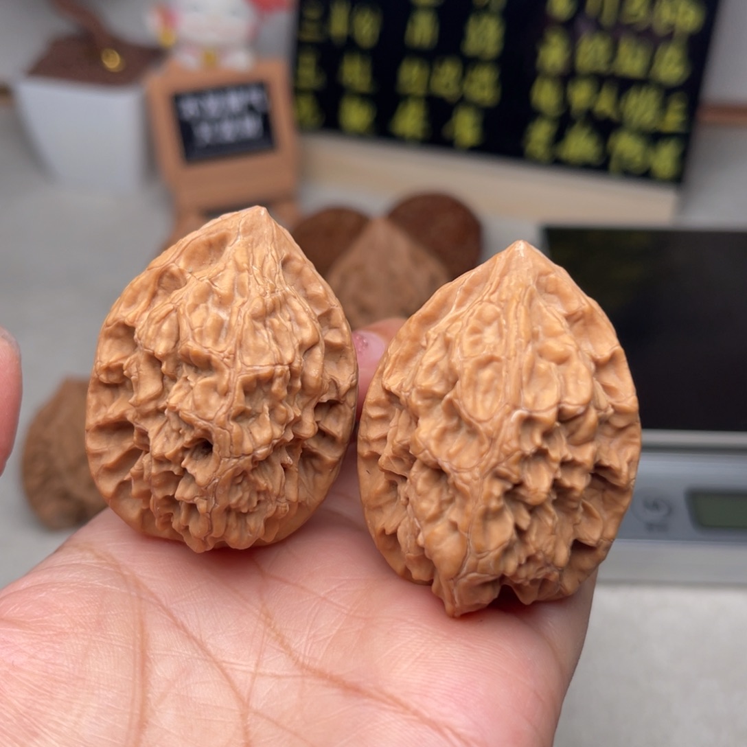 文玩核桃把件朱雀