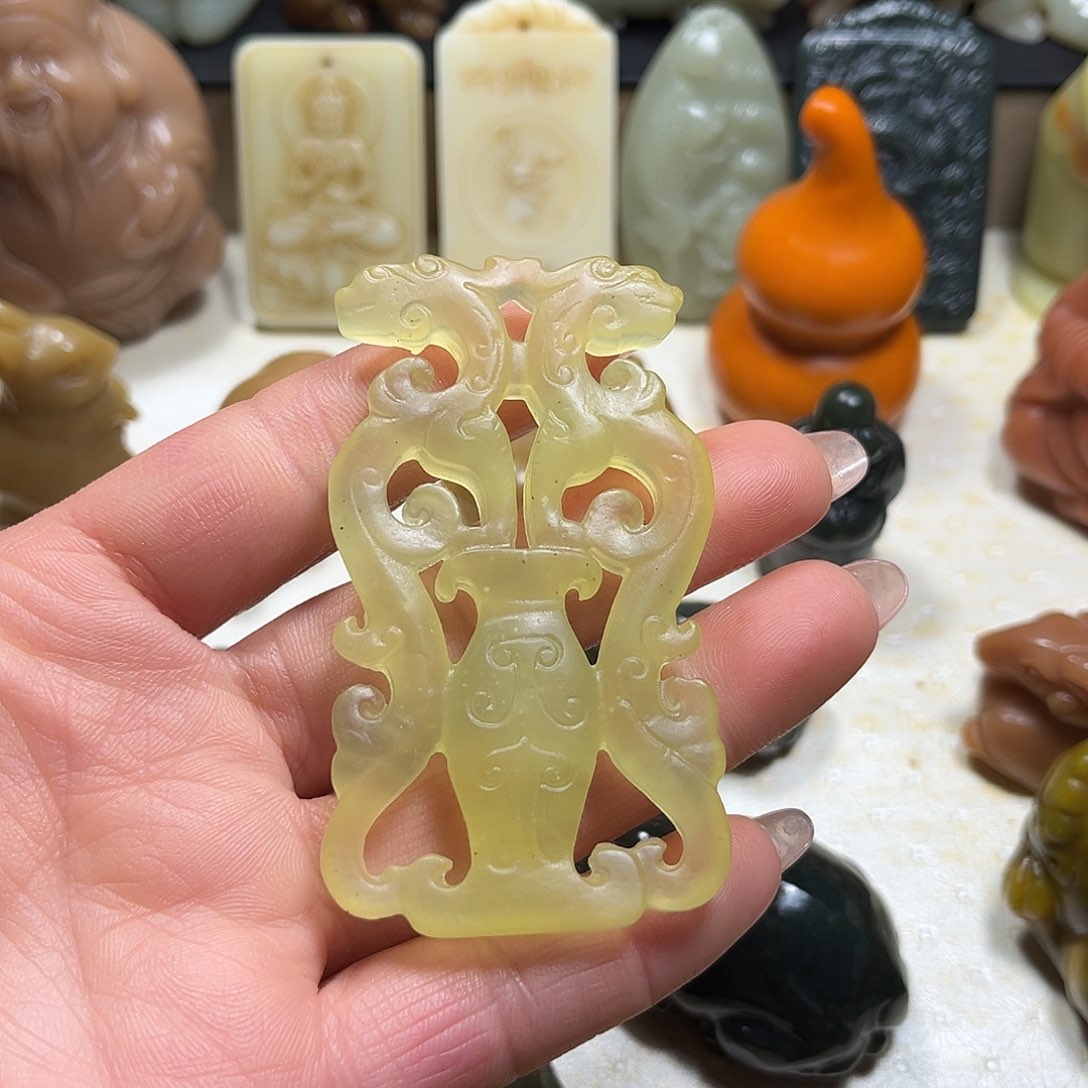 白玉菩提吊坠白玉菩提吊坠