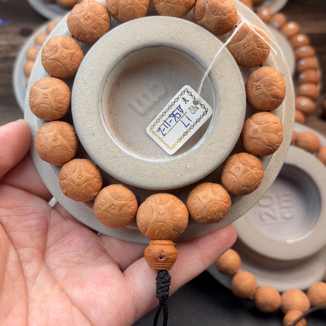 凤眼菩提手串17mm外圆内方麒麟