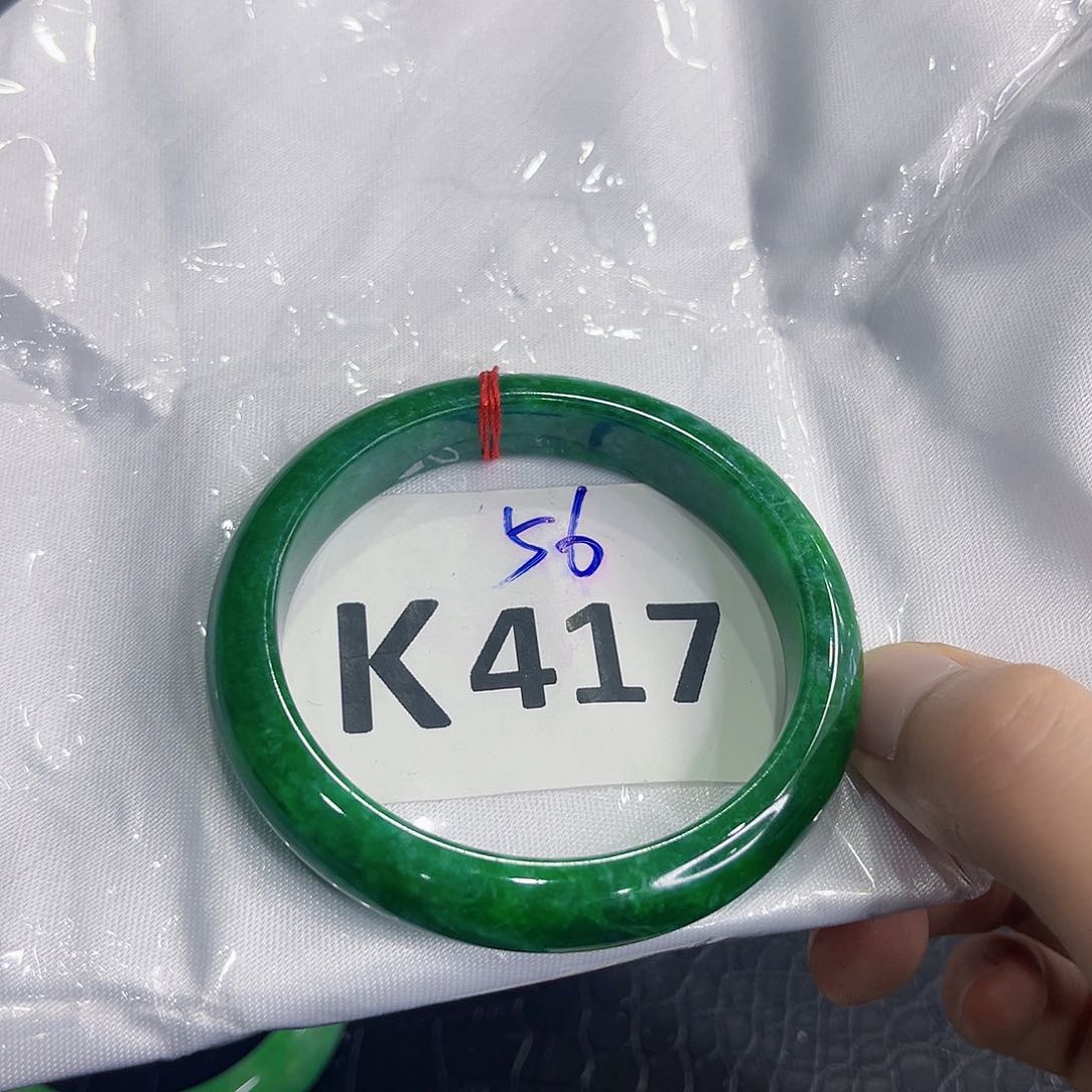 翡翠手镯未镶嵌手镯