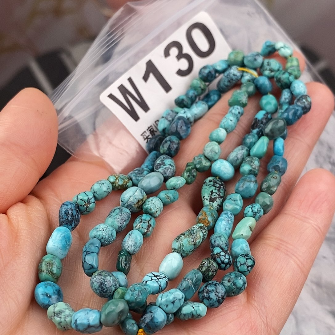 绿松石未镶嵌原矿