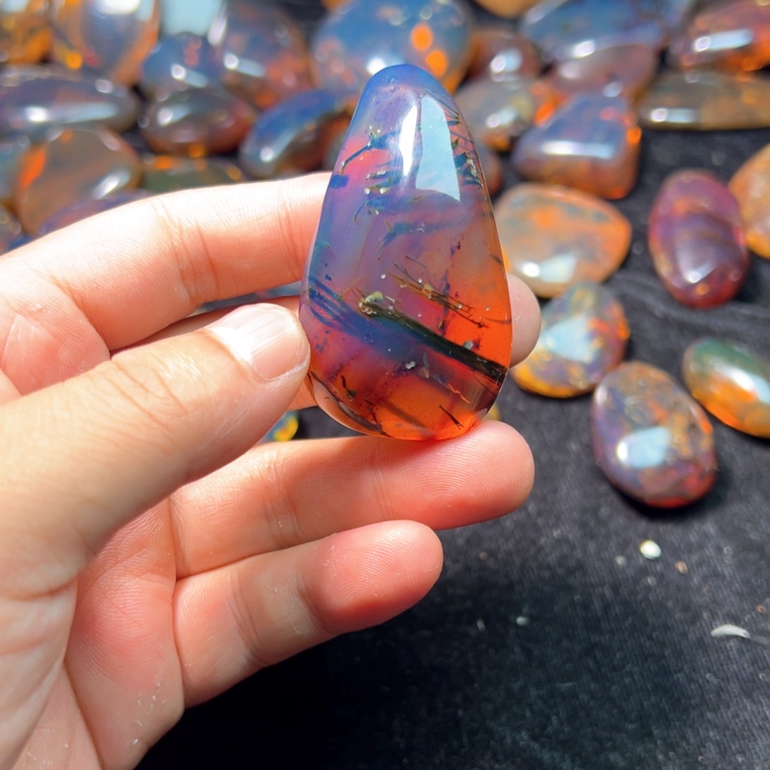 未镶嵌琥珀裸石吊坠