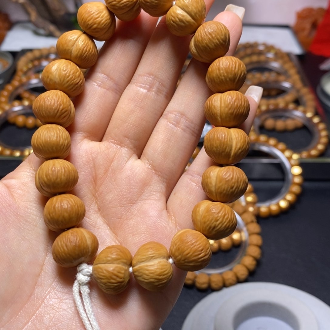 猴头核桃手串聚宝盆屁桃手持尺寸16左右全品单号8