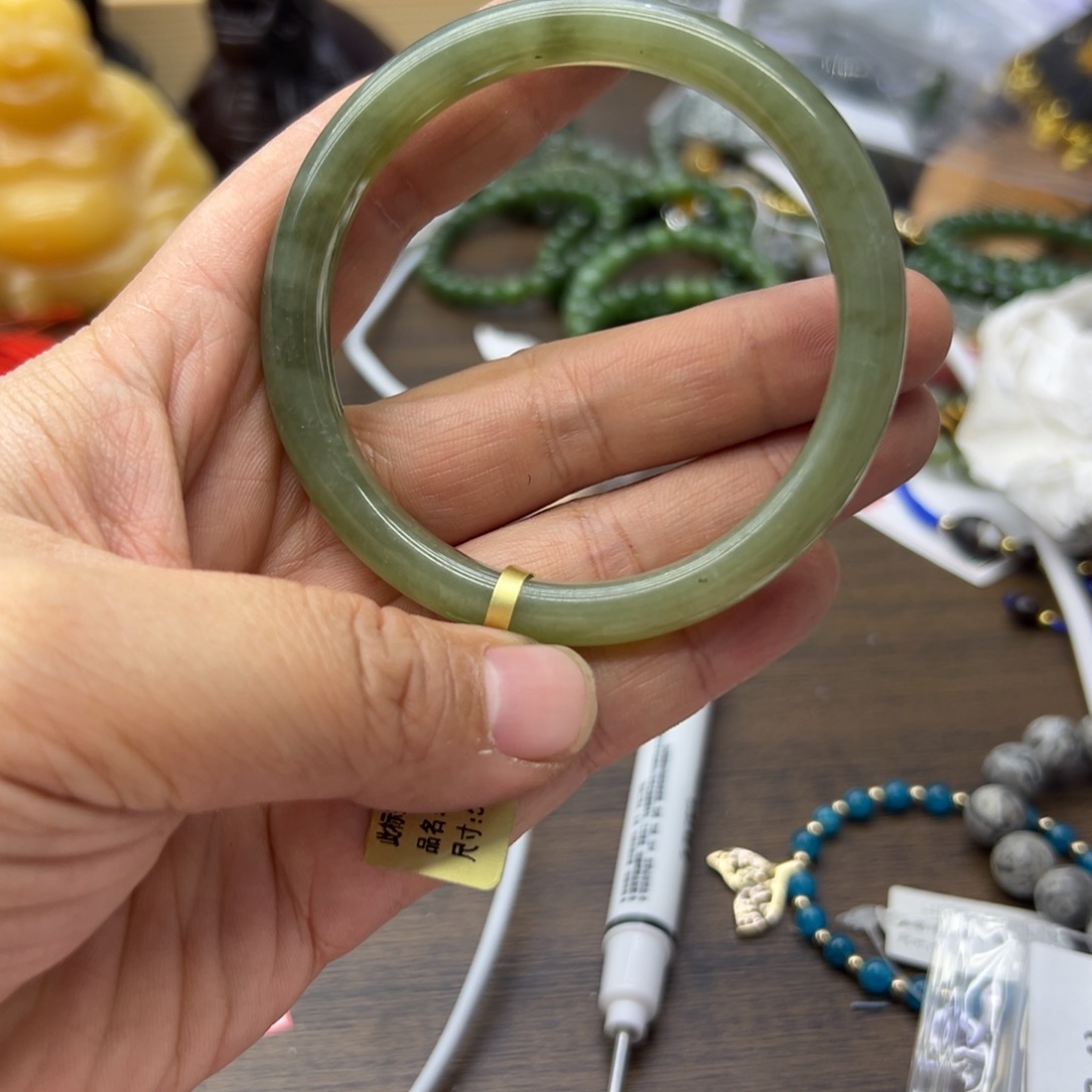 和田玉未镶嵌手镯56.9圈围105