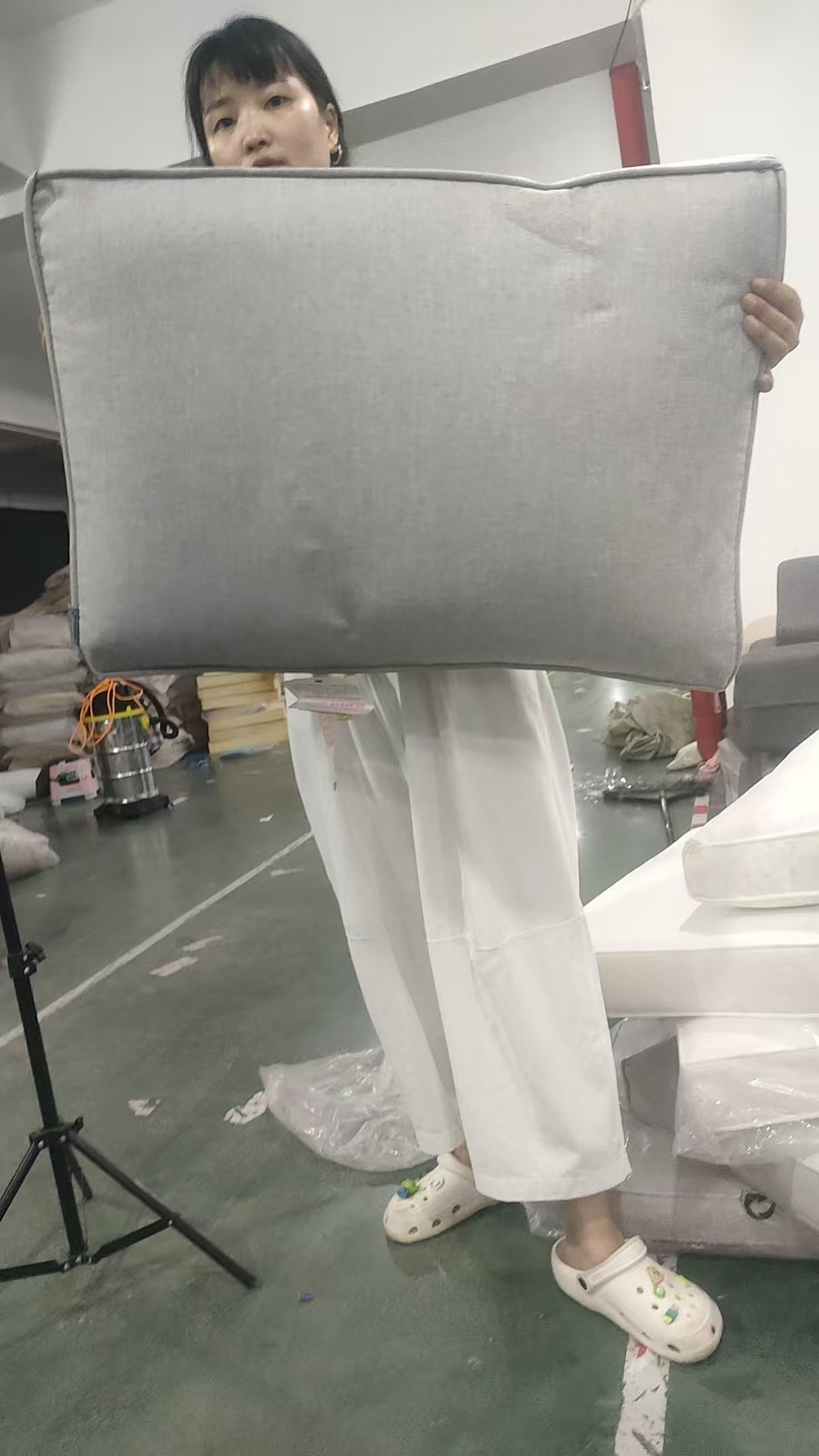 F3长条浅灰色麻面可拆卸腰靠坐垫枕头直径50*70 发1个