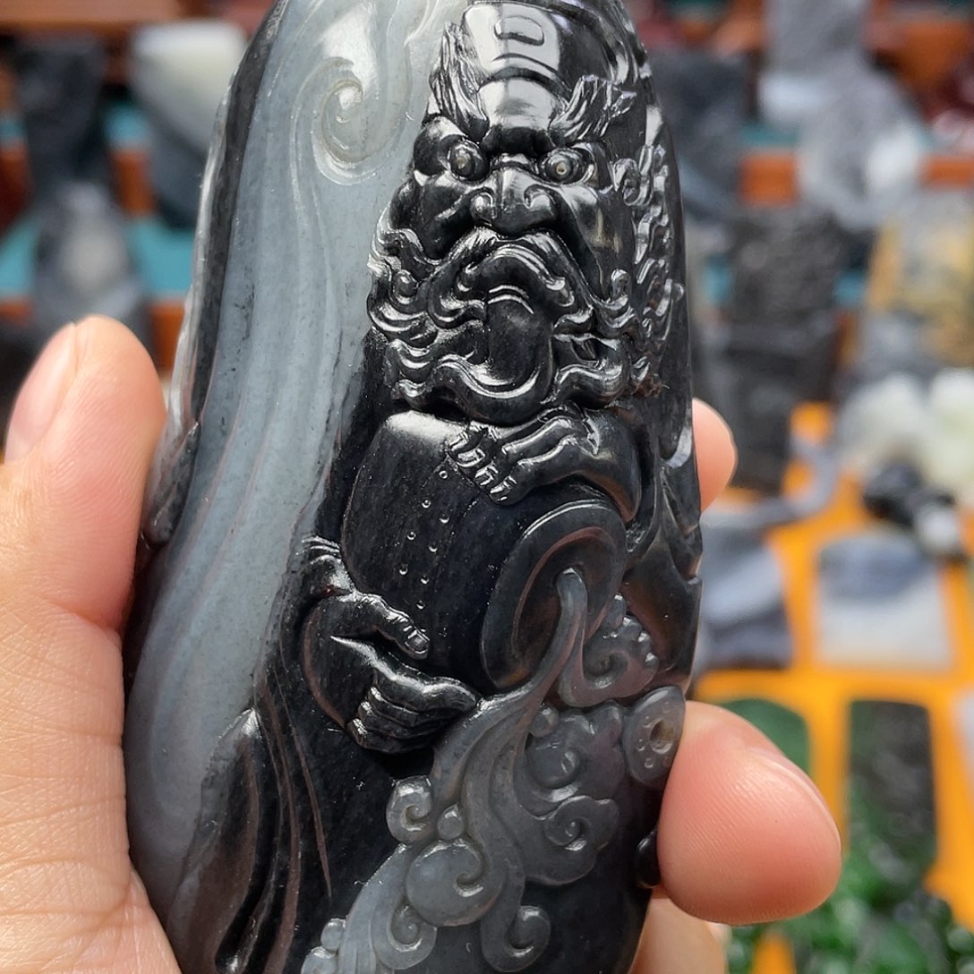 用***5和田玉未镶嵌把件