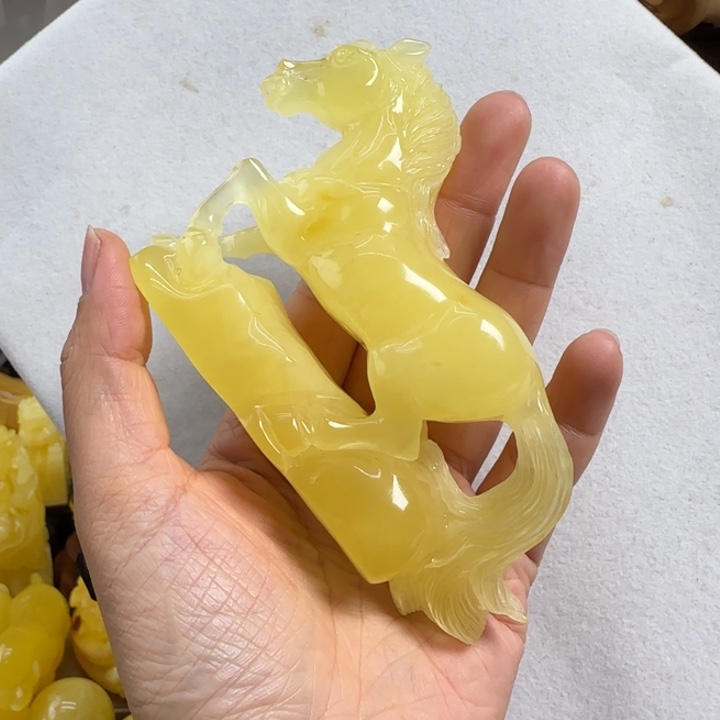 蜜蜡珠宝奇石未镶嵌