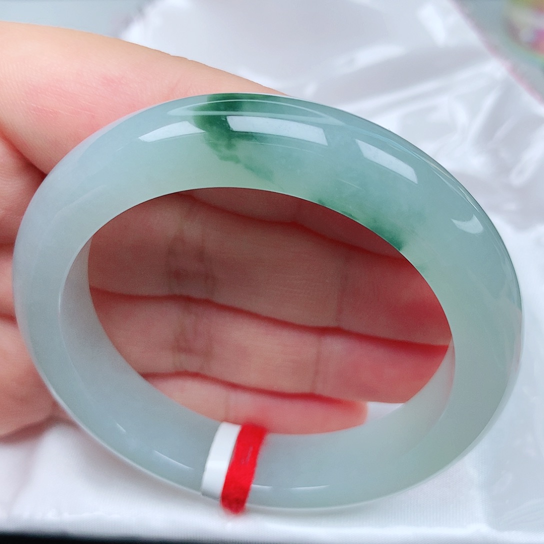 翡翠手镯未镶嵌31冰胶飘花