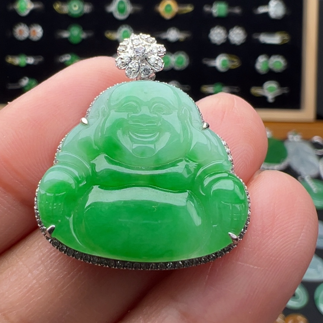 翡翠18K金镶嵌颈饰佛