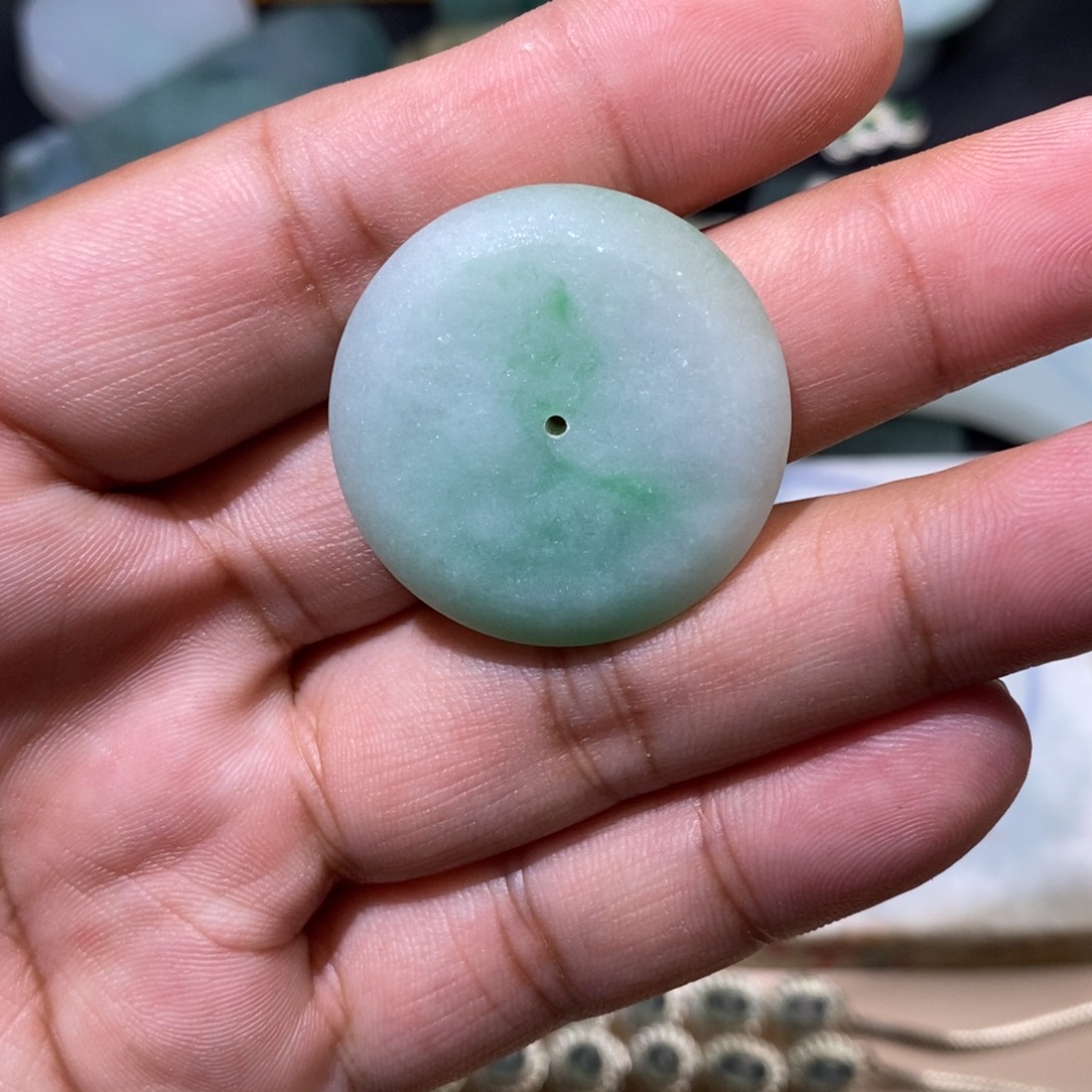 定制翡翠未镶嵌平安扣