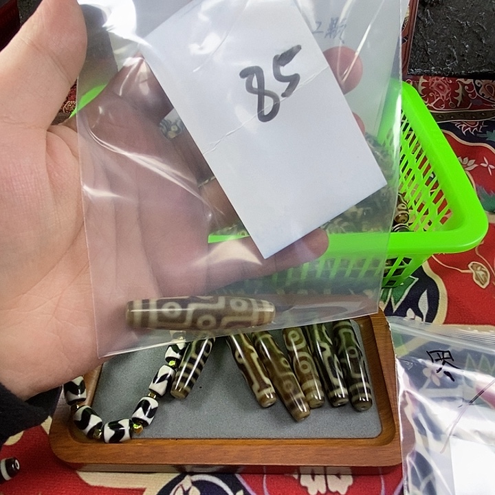 沐***沙玛瑙/玉髓未镶嵌颈饰