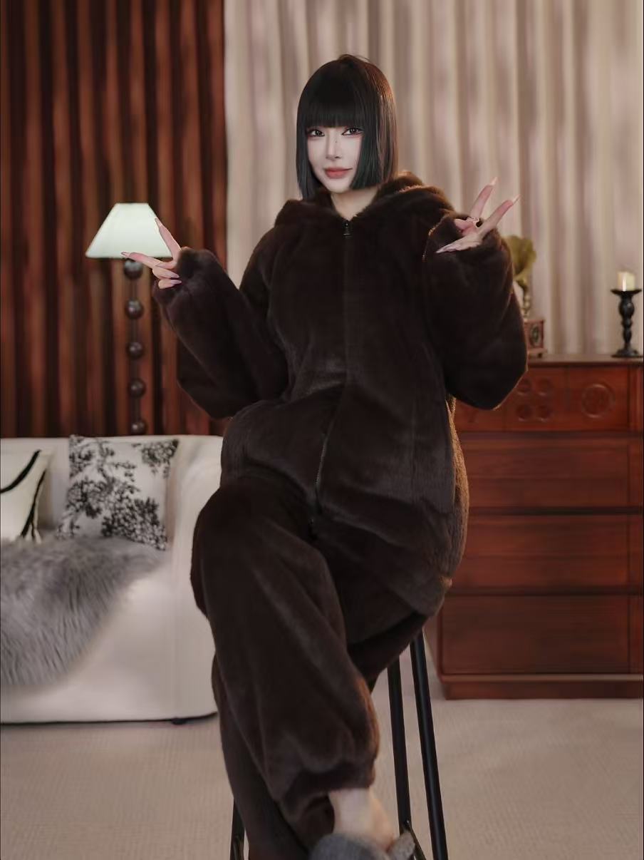 2025年新款高端轻奢冬季保暖睡时尚睡衣家居服休闲气质套装CYT