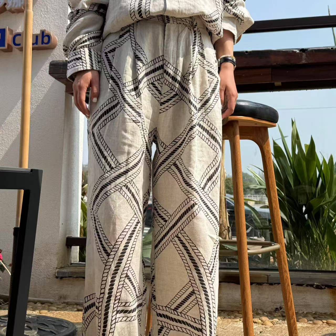 宸渡新款《显瘦显高艺术感阔腿裤》