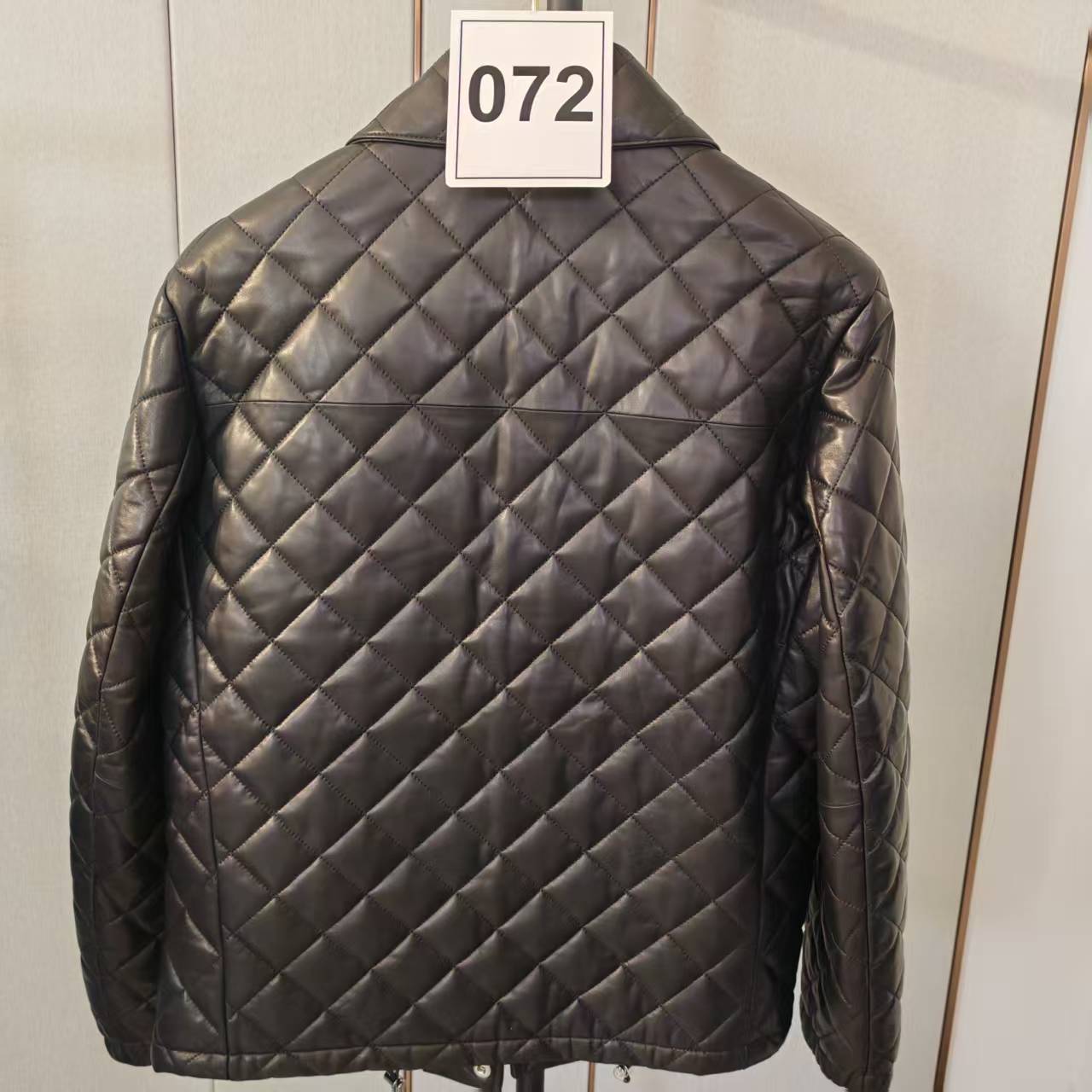 99新 Alexander McQueen/亚历山大·麦昆 麦昆联名格纹皮衣072
