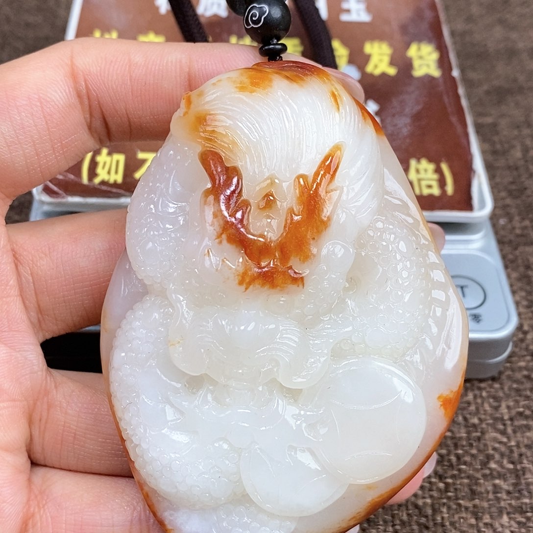 和田玉颈饰未镶嵌