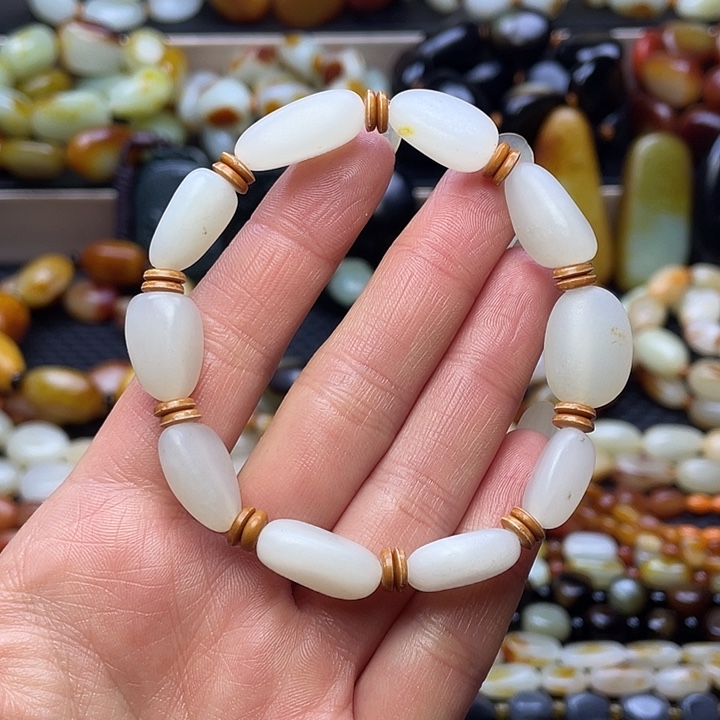 和田玉未镶嵌手串