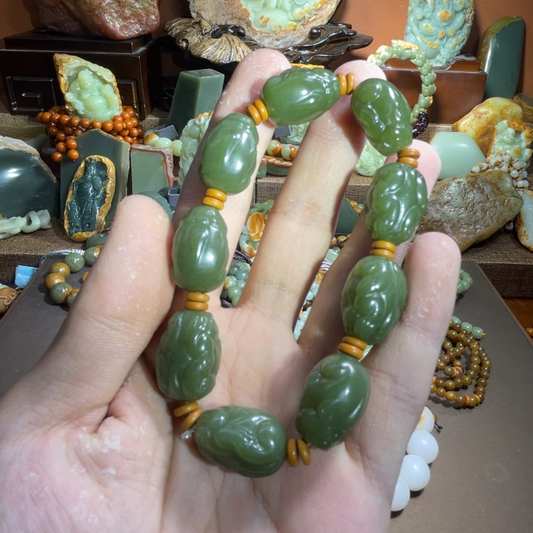 透闪石质玉手链 貔貅未镶嵌