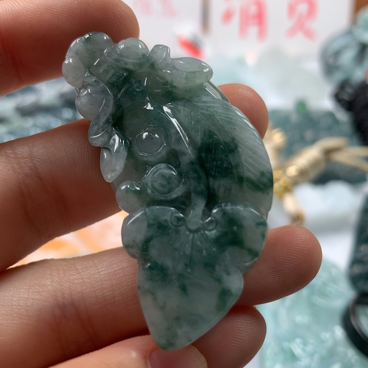 翡翠颈饰未镶嵌保真天然A货翡翠