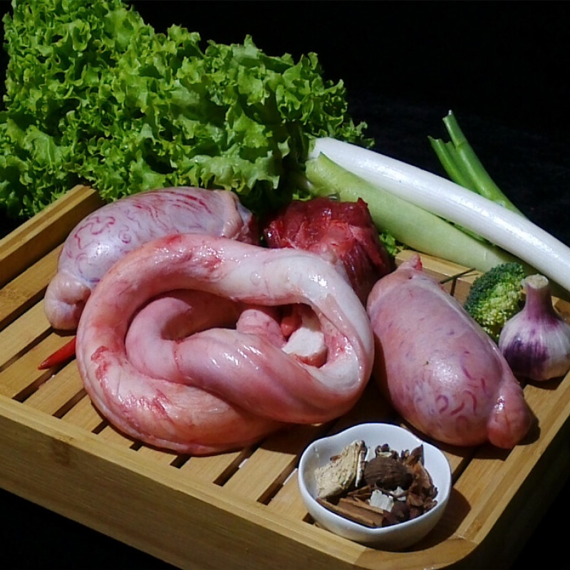 牛满福黄牛牛三宝连鞭带蛋