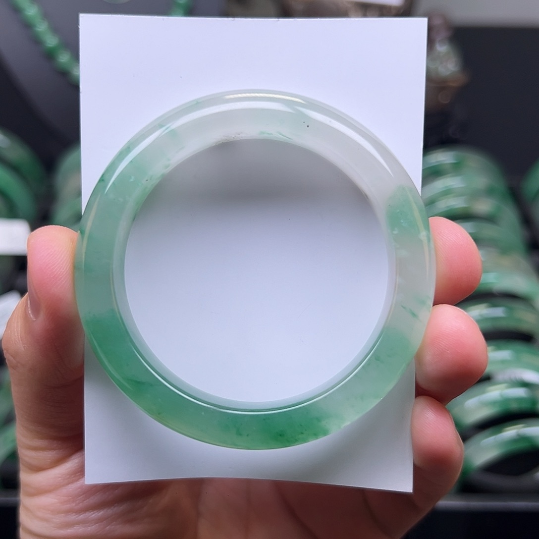 石英质玉手镯未镶嵌手镯51+