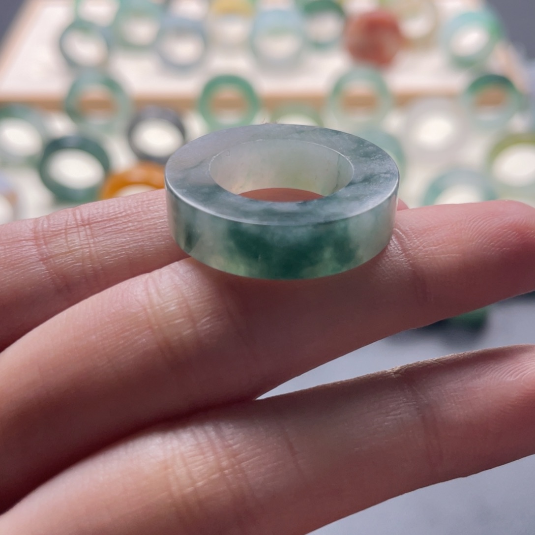 定制翡翠未镶嵌翡翠