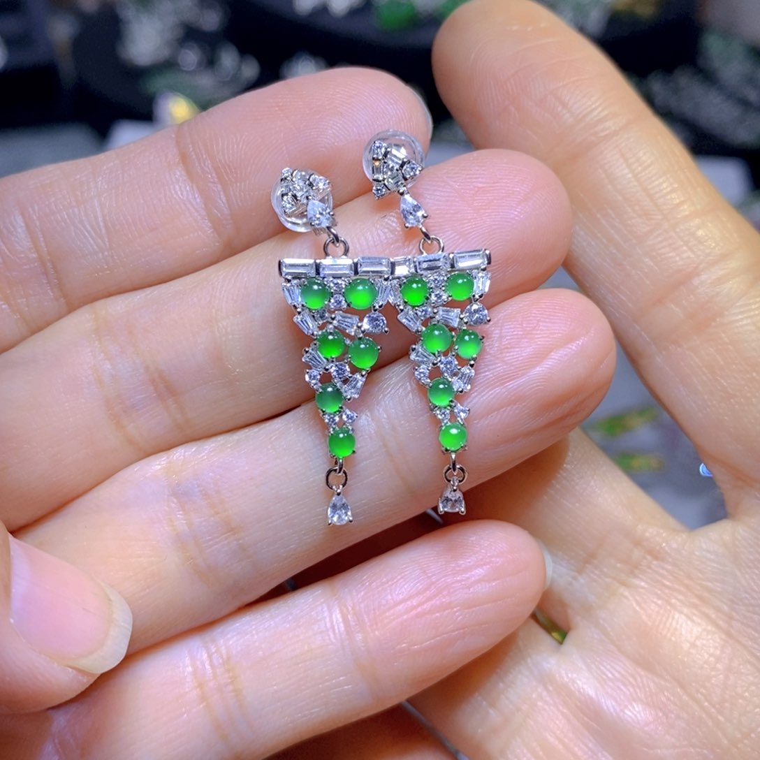 翡翠颈饰银S925镶嵌天然翡翠