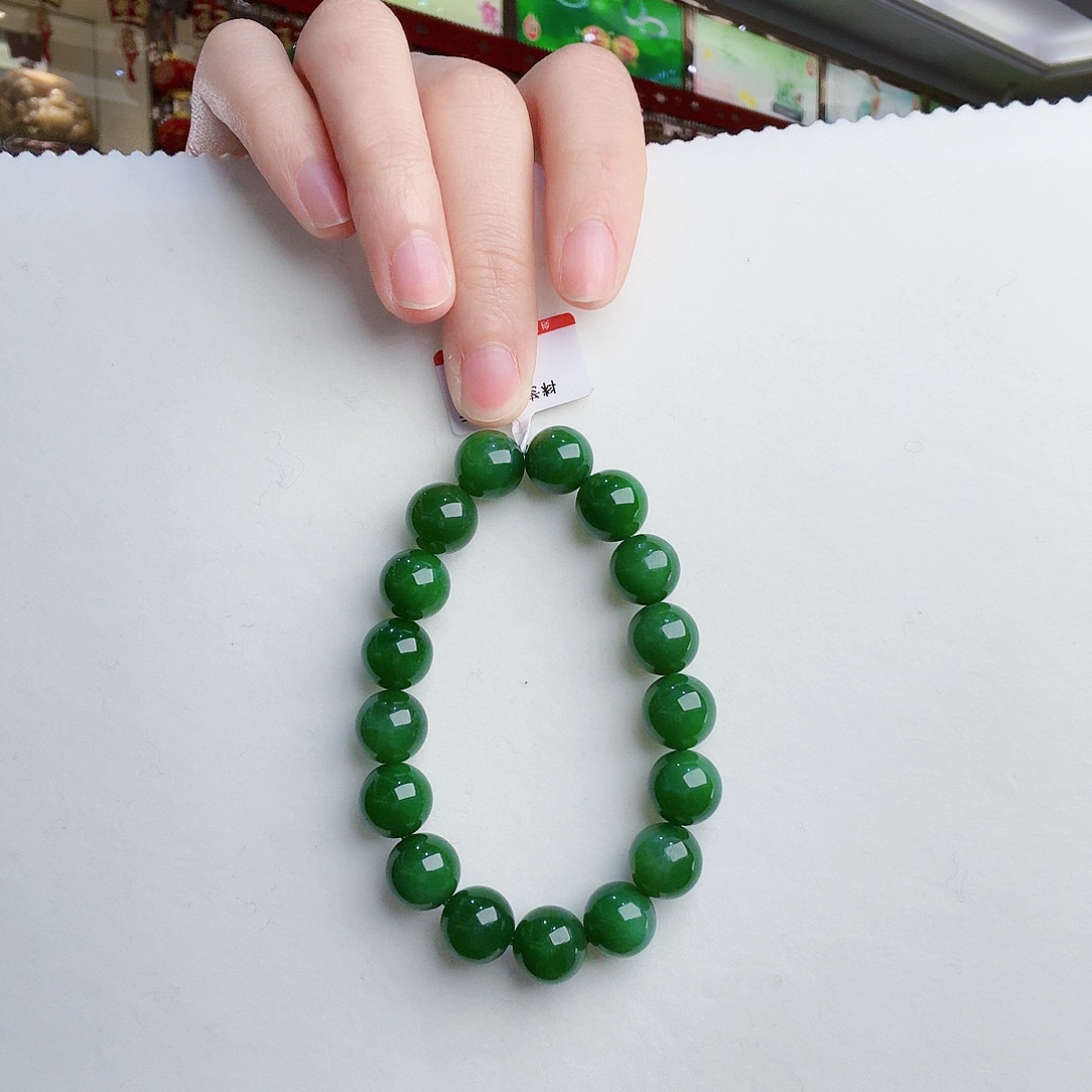 和田玉（碧玉）颈饰未镶嵌