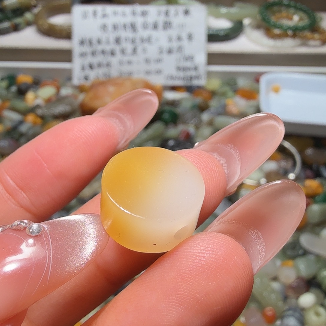 和田玉未镶嵌珠宝奇石