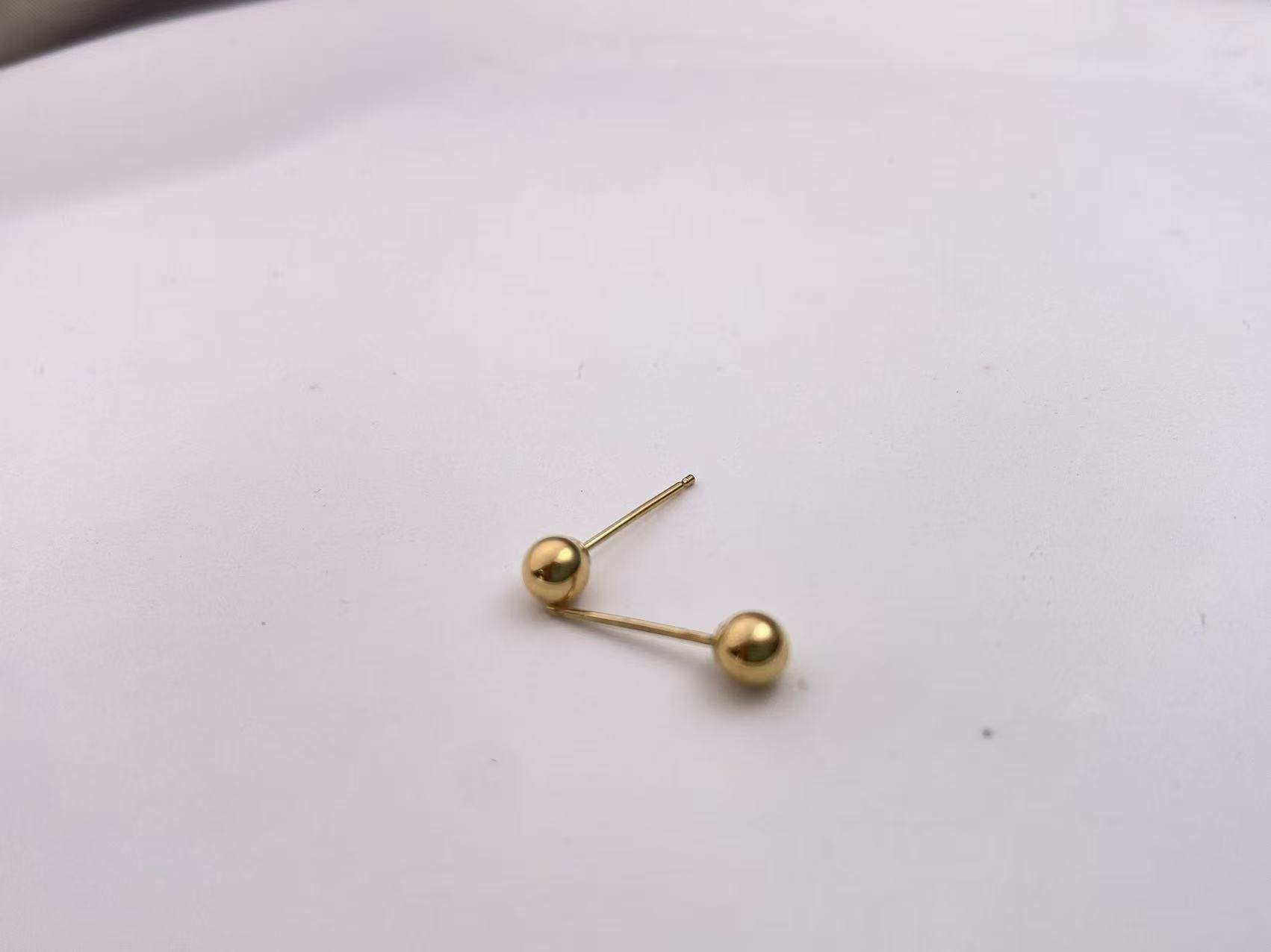 18K黄小金珠耳钉简单时尚大方潮流百搭