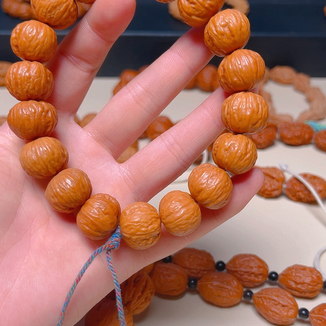 文玩核桃手串小****哟千佛山