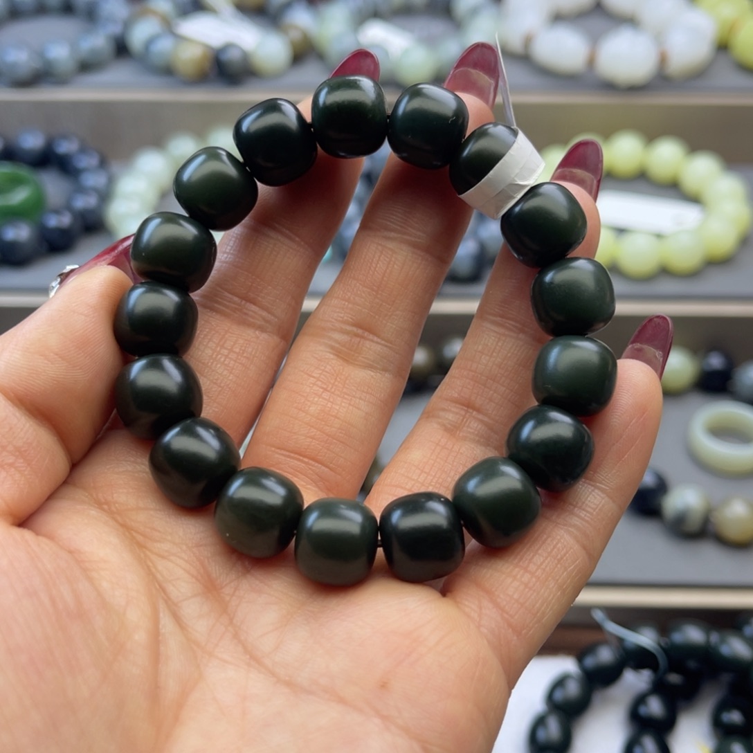 和田玉手链未镶嵌