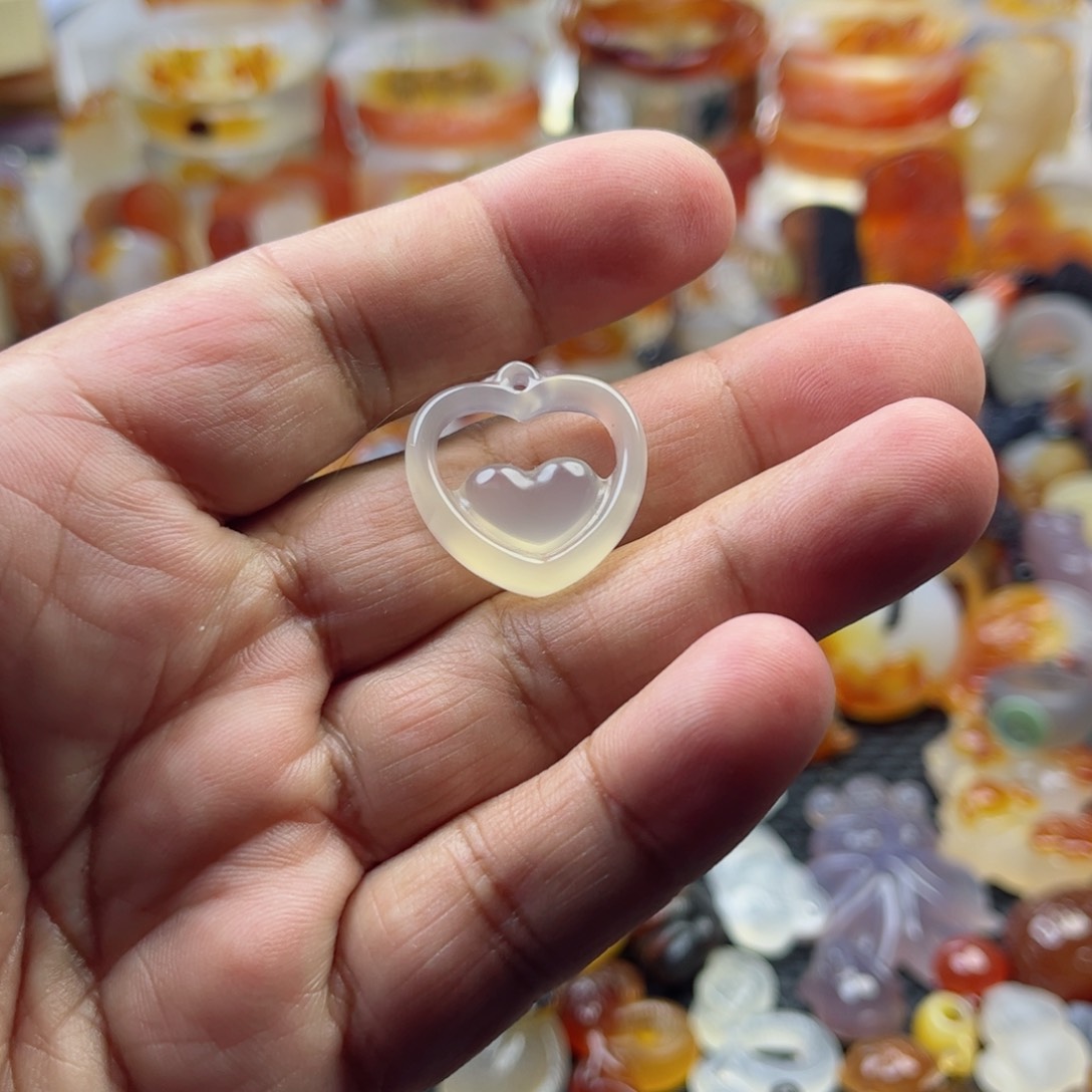 玛瑙/玉髓颈饰未镶嵌