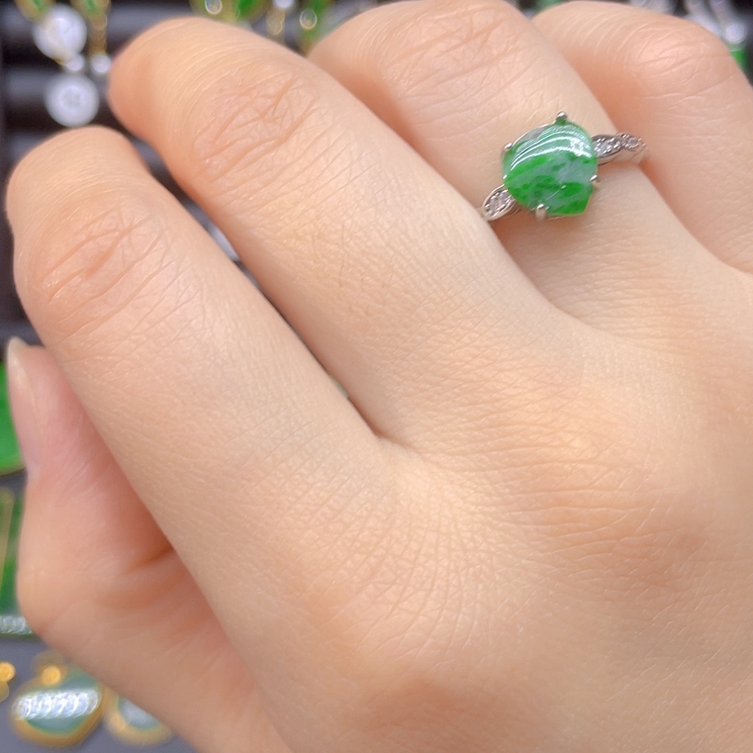 翡翠银S925镶嵌戒指天然翡翠