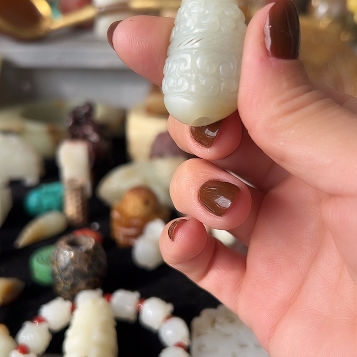 和田玉（糖玉）未镶嵌颈饰哈哈哈哈哈哈哈哈哈哈哈哈